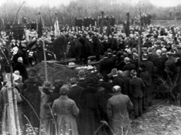 Foto historisch Beerdigung